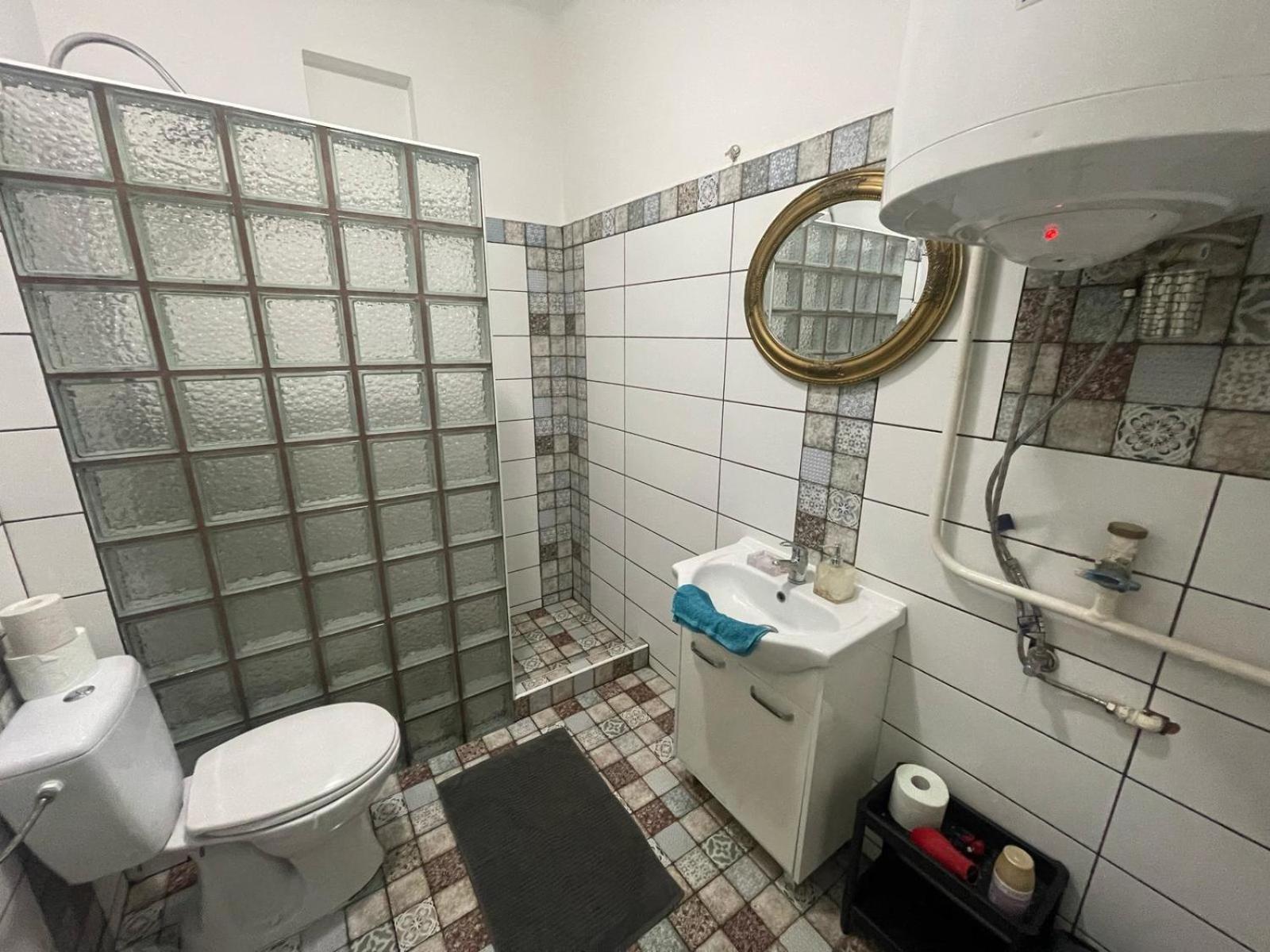 Downtown Apartman Near City Center & Miskolc Plaza Extérieur photo